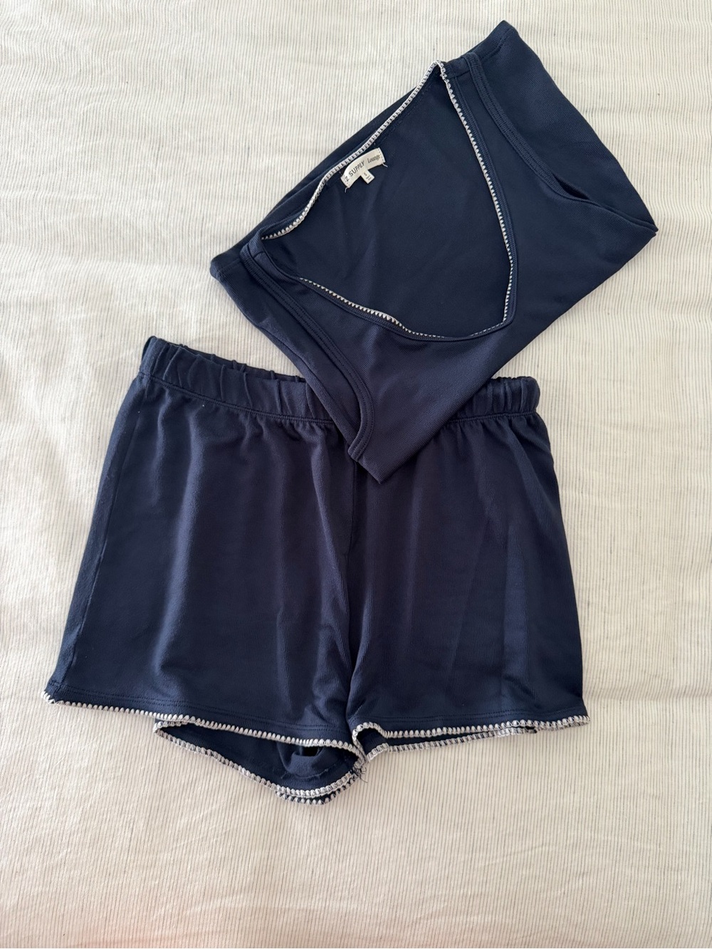 Z-Supply STATELY Lounge Set V-NECK TANK(S) & Hideaway Shorts (XS) Eclipse - Picture 3 of 3